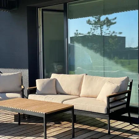 Amber House Mano Jura 3